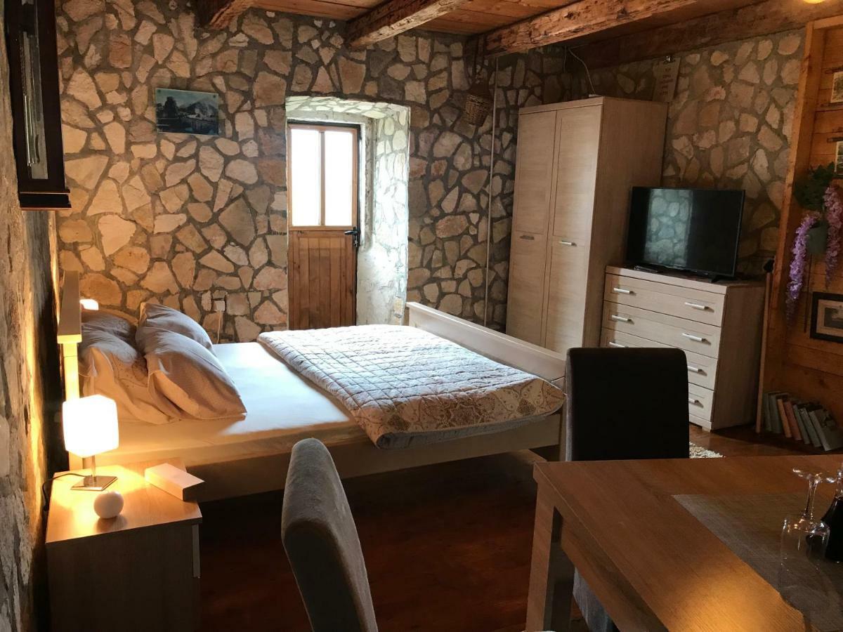 Apartments "Old House Pajovic" فيربازار المظهر الخارجي الصورة